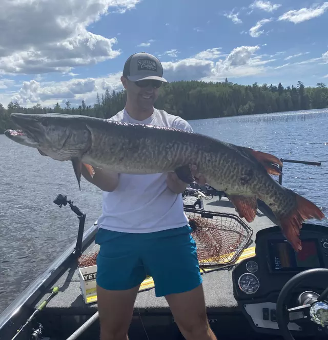 Nick - 44 inch muskie double day